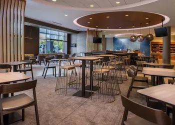 SpringHill Suites by Marriott Pittsburgh Southside Works hotel thumbnail 2