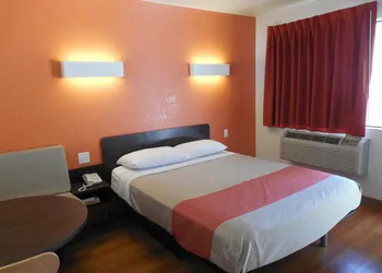 Motel 6 Temecula, CA - Historic Old Town hotel thumbnail 6
