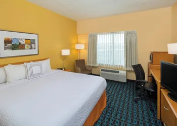 Fairfield Inn & Suites San Antonio Airport/North Star Mall hotel thumbnail 6