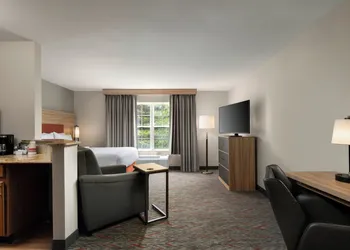 Candlewood Suites St Louis St Charles by IHG hotel thumbnail 3