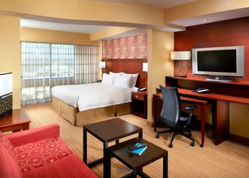 Courtyard by Marriott Clarksville hotel thumbnail 6