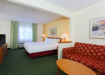 Comfort Inn & Suites Zanesville City Center hotel thumbnail 6