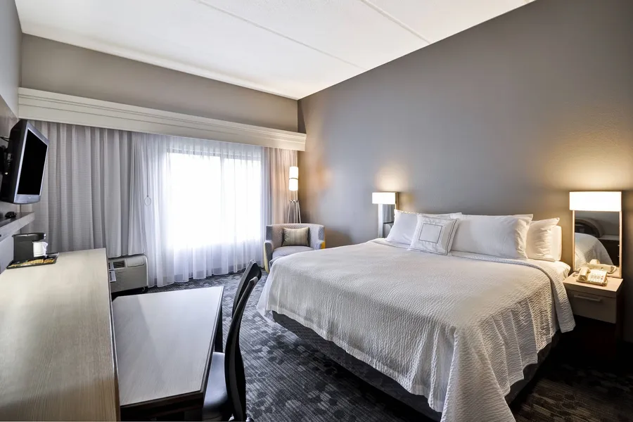 Courtyard by Marriott Dalton hotel detail image 6