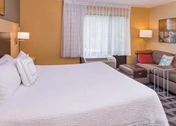TownePlace Suites by Marriott Huntington hotel thumbnail 5
