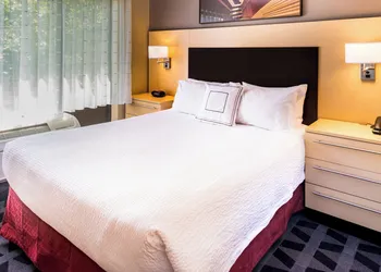 TownePlace Suites by Marriott Huntington hotel thumbnail 6