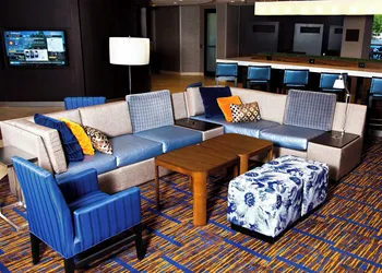 Courtyard by Marriott La Crosse hotel thumbnail 4