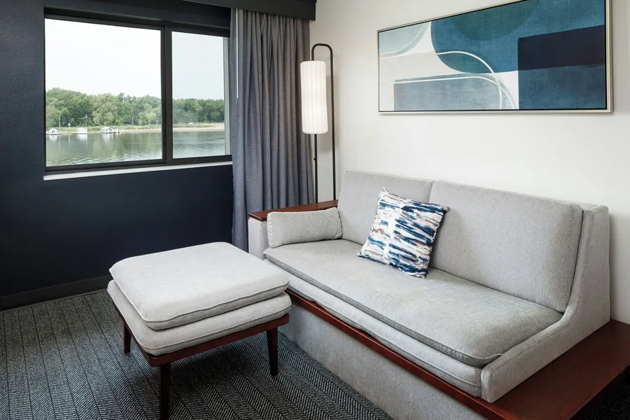 Courtyard by Marriott La Crosse hotel detail image 6