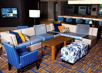 Courtyard by Marriott La Crosse hotel thumbnail 4