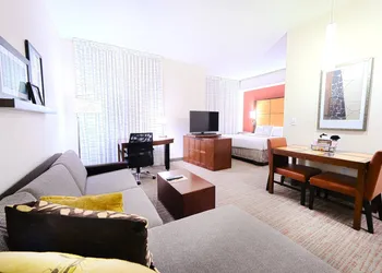 Residence Inn Marriott Airport hotel thumbnail 5