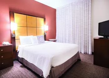 Residence Inn Marriott Airport hotel thumbnail 8