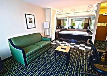 Fairfield Inn & Suites Milledgeville hotel thumbnail 8