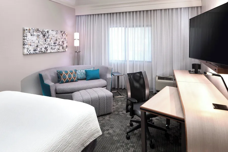 Courtyard by Marriott Pensacola hotel detail image 6