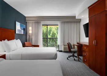 Courtyard by Marriott Richmond North hotel thumbnail 7