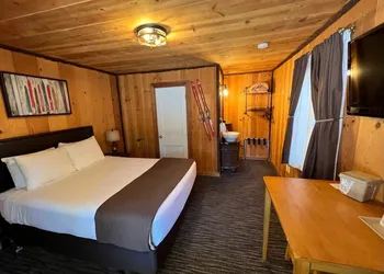 Shasta Inn hotel thumbnail 5