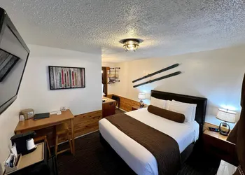 Shasta Inn hotel thumbnail 6