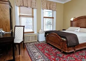 Auberge McGee's Inn hotel thumbnail 6
