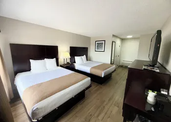Days Inn by Wyndham St. Charles IL hotel thumbnail 8