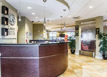 Comfort Suites Palm Bay - Melbourne hotel thumbnail 2