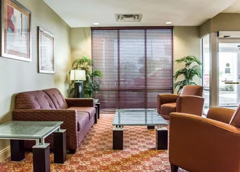 Comfort Suites Palm Bay - Melbourne hotel thumbnail 4