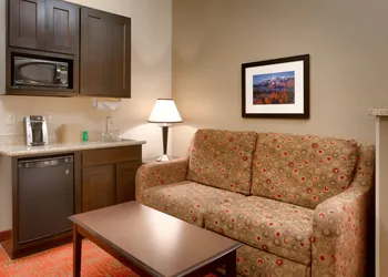 Holiday Inn Express & Suites Orem-North Provo by IHG hotel thumbnail 2