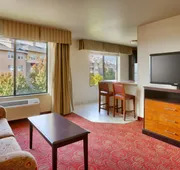 Holiday Inn Express & Suites Orem-North Provo by IHG hotel detail image 7