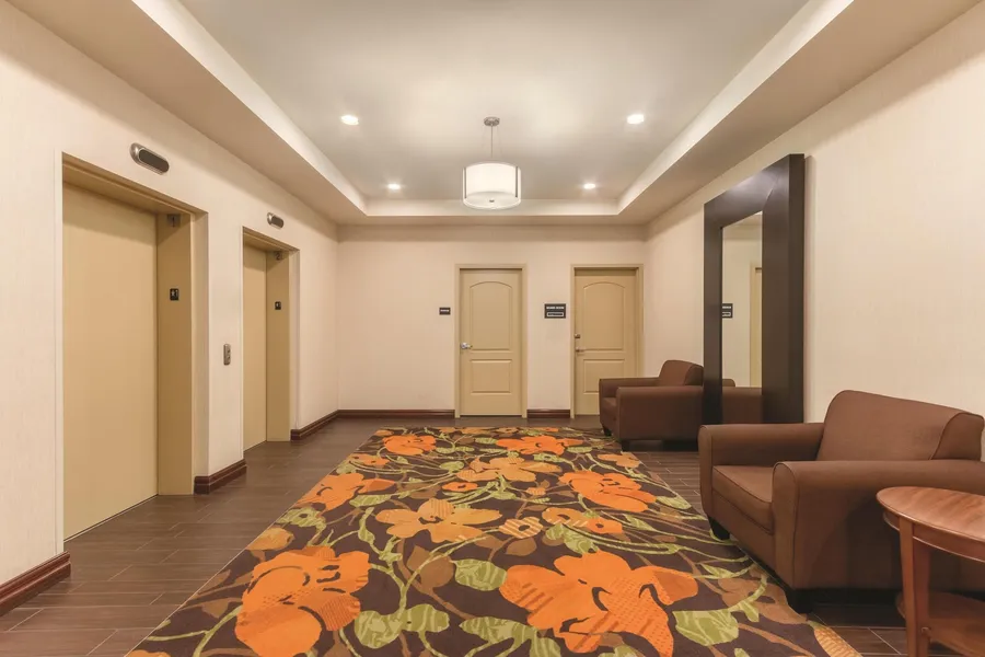 Hampton Inn by Hilton Edmonton/South, Alberta, Canada hotel detail image 2