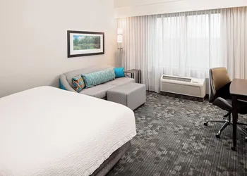 Courtyard Houma hotel thumbnail 7