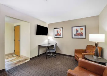 AmericInn by Wyndham Apple Valley hotel thumbnail 7