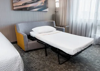 Courtyard by Marriott Edmonton West hotel thumbnail 4