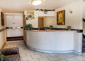 Rodeway Inn Española hotel thumbnail 2
