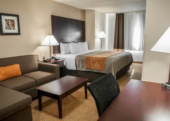 Comfort Suites Albuquerque/North Journal Center hotel thumbnail 8