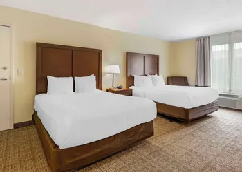 Comfort Suites East Lincoln - Mall Area hotel thumbnail 8