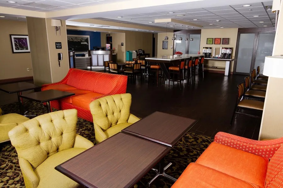 Hampton Inn Norco-Corona-Eastvale hotel detail image 6