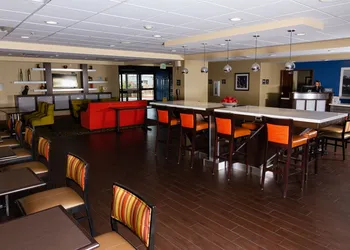 Hampton Inn Norco-Corona-Eastvale hotel thumbnail 7