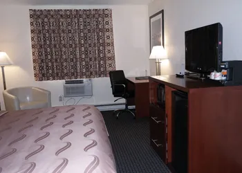 Quality Inn Janesville North hotel thumbnail 7