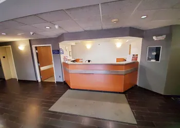 Americas Best Value Inn & Suites Racine hotel thumbnail 3