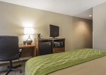 Quality Inn Summerville - Charleston hotel thumbnail 3