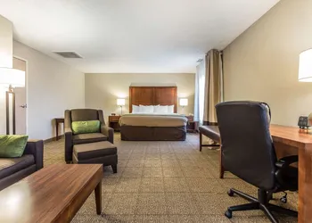 Quality Inn Summerville - Charleston hotel thumbnail 4