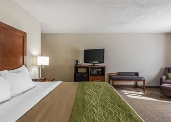 Quality Inn Summerville - Charleston hotel thumbnail 5
