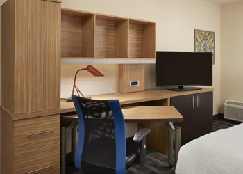TownePlace Suites by Marriott Oshawa hotel thumbnail 8