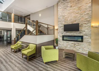 Quality Inn hotel thumbnail 2