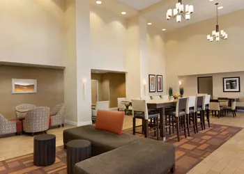 Hampton Inn & Suites Largo hotel thumbnail 4