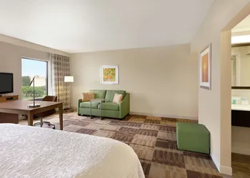 Hampton Inn & Suites Largo hotel thumbnail 5