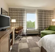Hampton Inn & Suites Largo hotel detail image 7