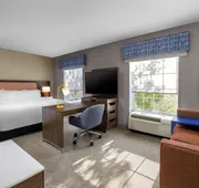 Hampton Inn & Suites State College at Williamsburg Square hotel detail image 5