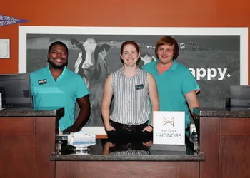 Hampton Inn & Suites Stephenville hotel thumbnail 2