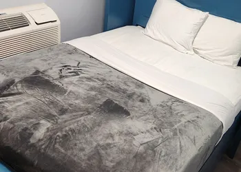 Essence Hotel hotel thumbnail 8