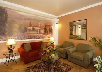 Comfort Inn & Suites Ukiah Mendocino County hotel thumbnail 5