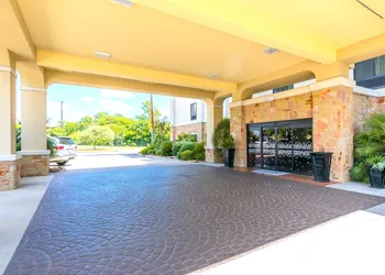 Hampton Inn and Suites College Station hotel thumbnail 2