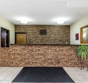 Quality Inn & Suites hotel detail image 5